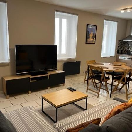 Bel Appartement 2 Chambres Au Coeur Du Village Eyragues 外观 照片