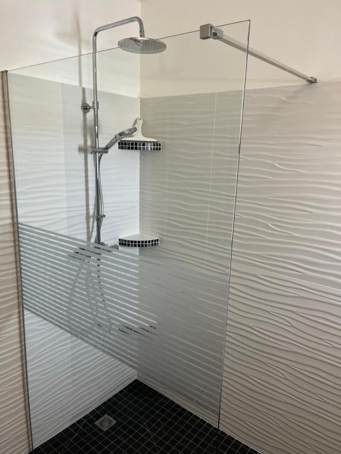 Bel Appartement 2 Chambres Au Coeur Du Village Eyragues 外观 照片