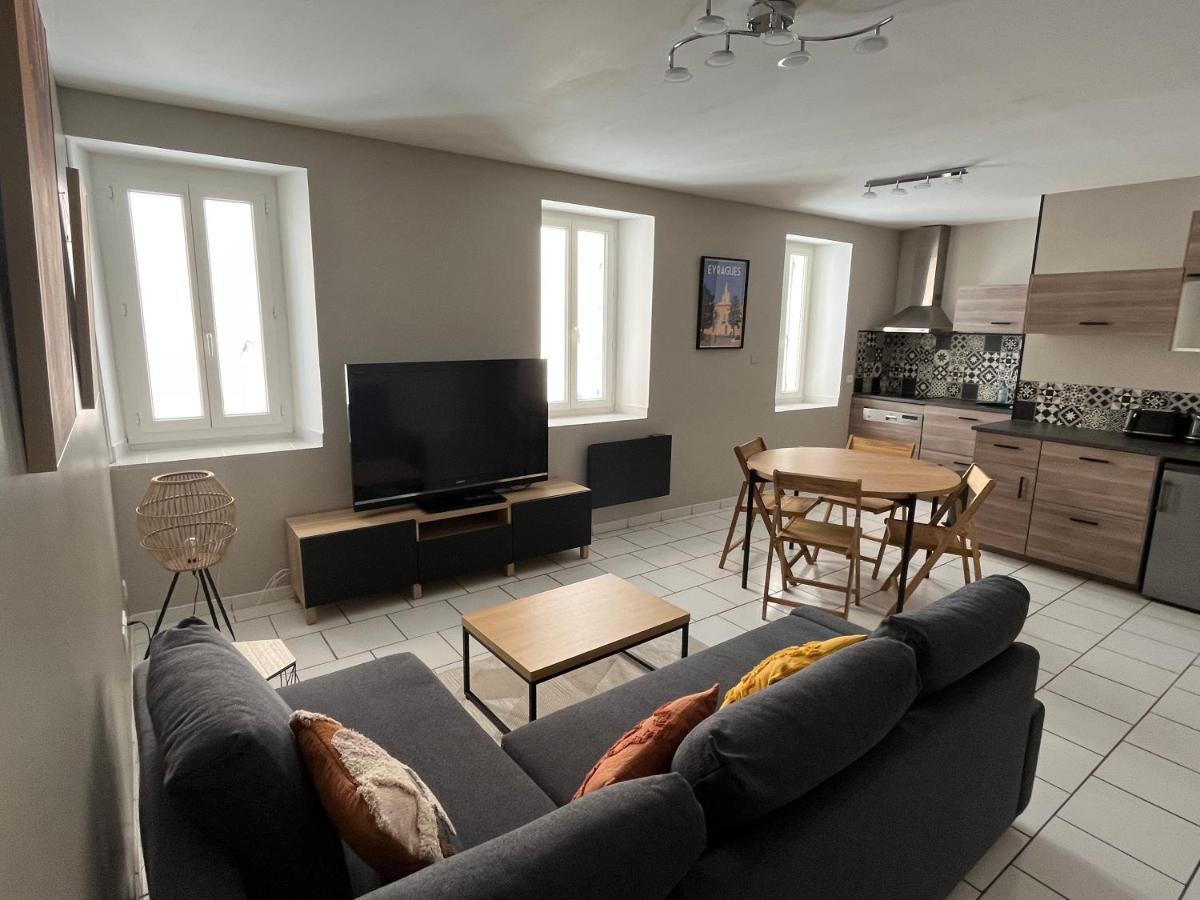 Bel Appartement 2 Chambres Au Coeur Du Village Eyragues 外观 照片