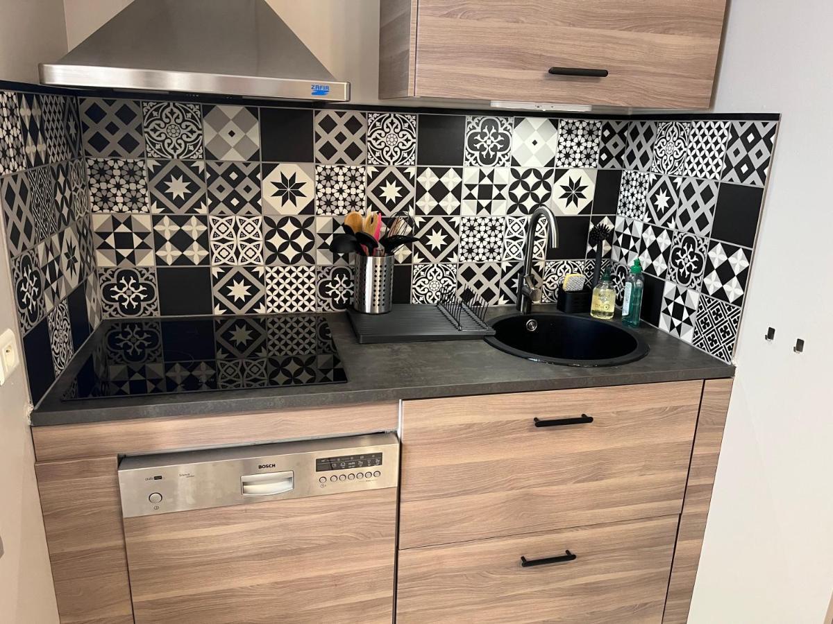 Bel Appartement 2 Chambres Au Coeur Du Village Eyragues 外观 照片
