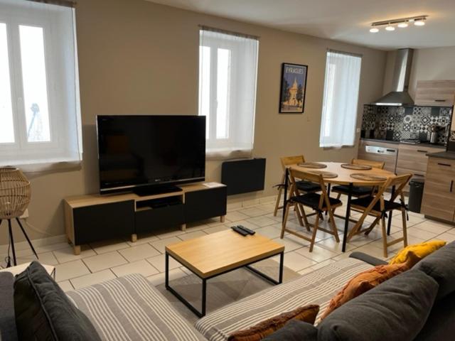 Bel Appartement 2 Chambres Au Coeur Du Village Eyragues 外观 照片